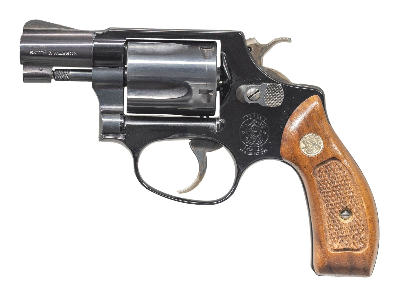 SMITH & WESSON MODEL 37 AIRWEIGHT DA REVOLVER. (1 of 2)