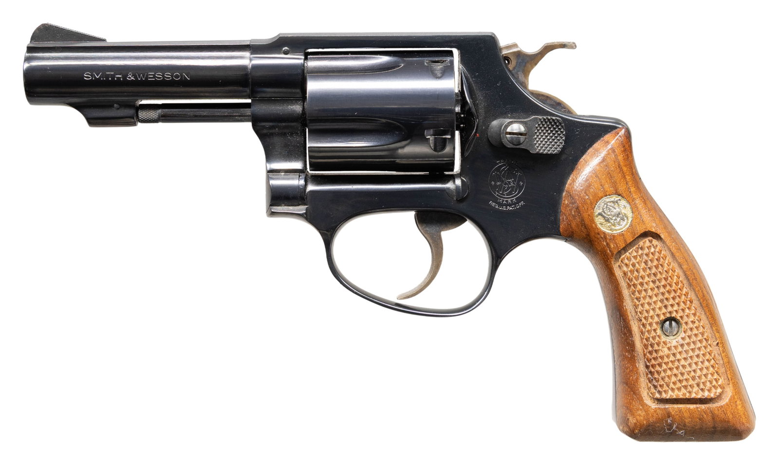 SMITH & WESSON MODEL 36-1 DA REVOLVER. (1 of 2)