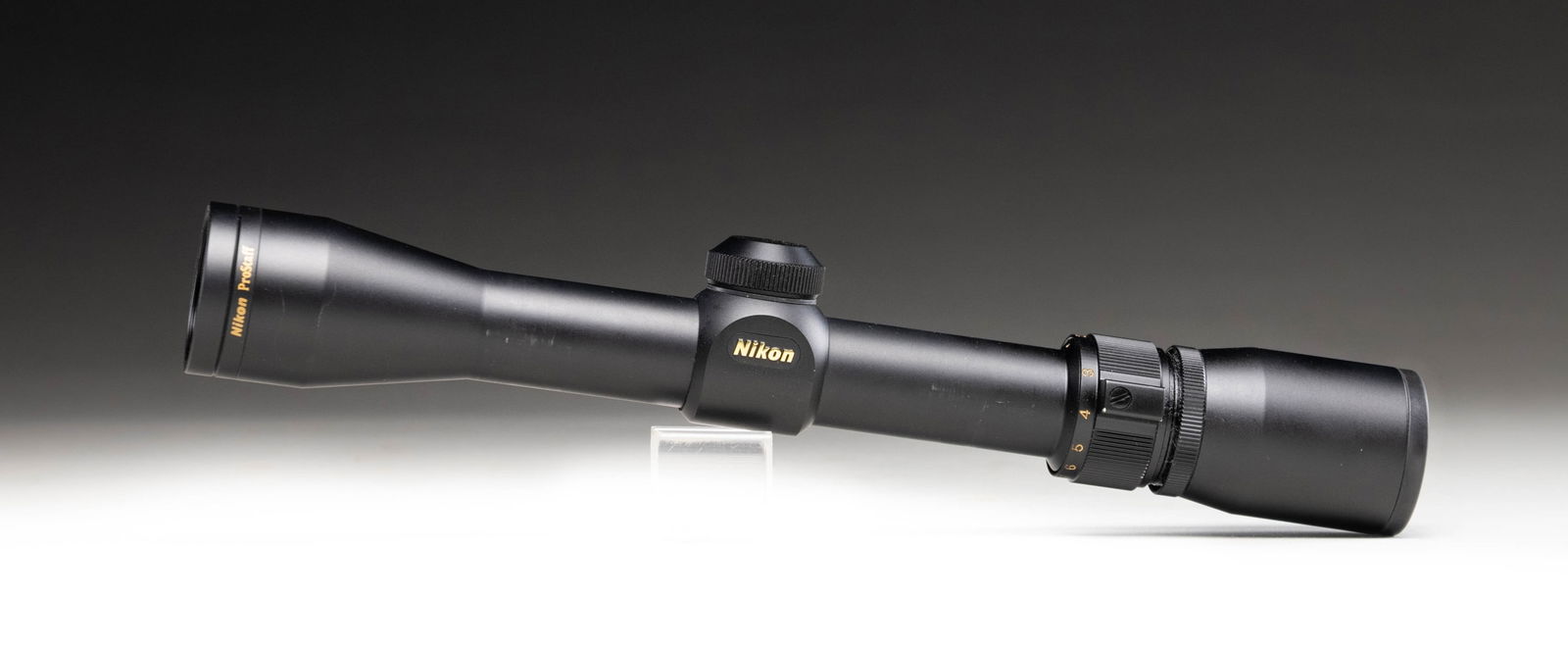 NIKON PROSTAFF 2-7X32MM RIFLE SCOPE.: ProStaff 2-7x32mm rifle scope mfg. by Nikon. Scope features a matte black finish with a Nikoplex reticle. CONDITION: very good to excellent, exhibiting some light wear from previous installation, with