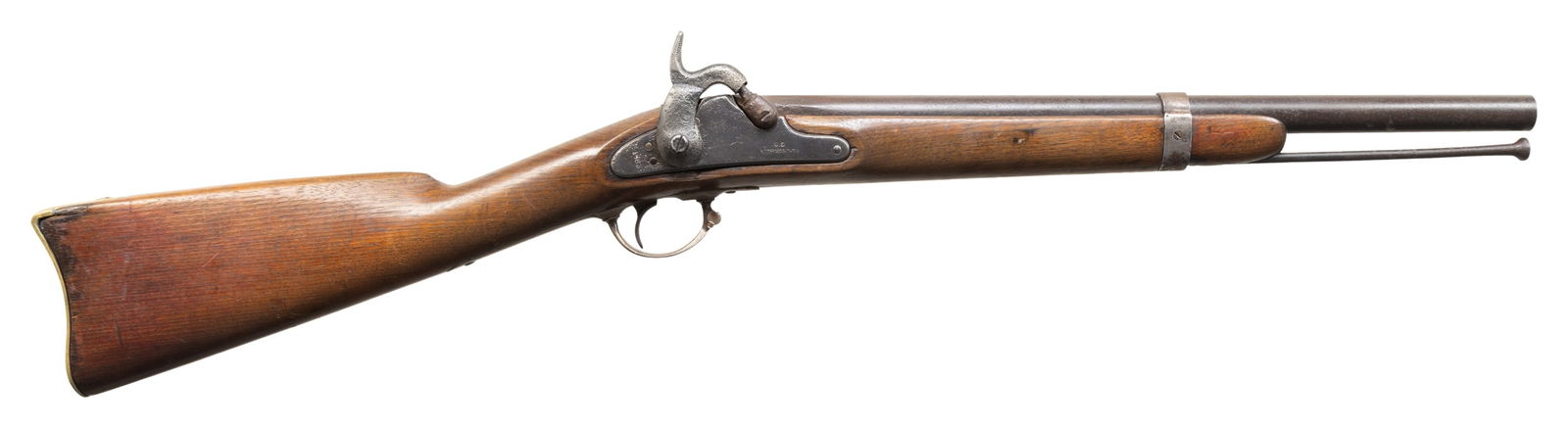 COMPOSITE RICHMOND CARBINE.: Cal. 58. NSN. Original 1863 dated Richmond lock mounted on shortened stock, and barrel cut to 18.5", barrel band attached with screw, brass reproduction Richmond-style buttplate. CONDITION: good