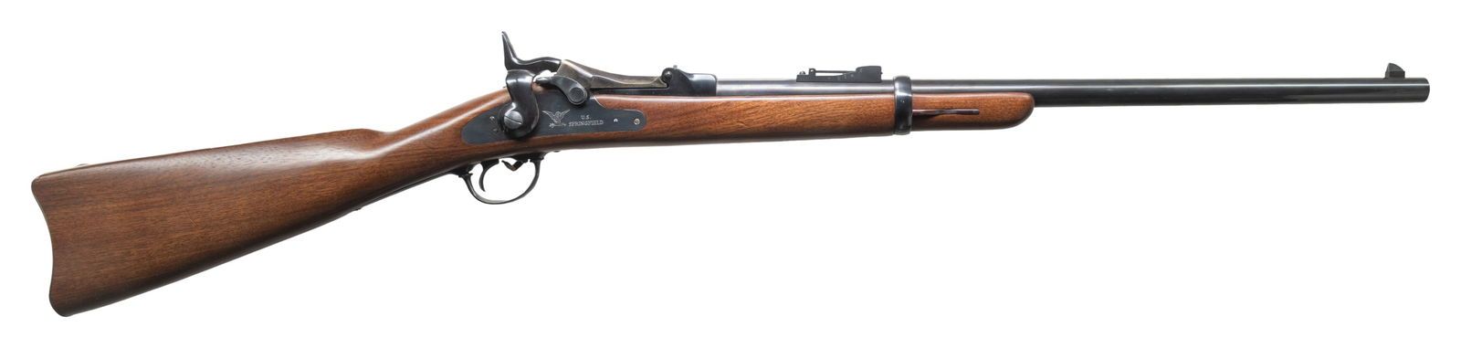 PEDERSOLI TRAPDOOR SINGLE SHOT CARBINE.: Cal. 45-70. S# TD02606. Bbl. 22". Blade front sight. Ladder rear sight graduated to 1200yds. Italian repro of an 1873 Trapdoor carbine. Lock has eagle with "US SPRINGFIELD" markings. Case colored