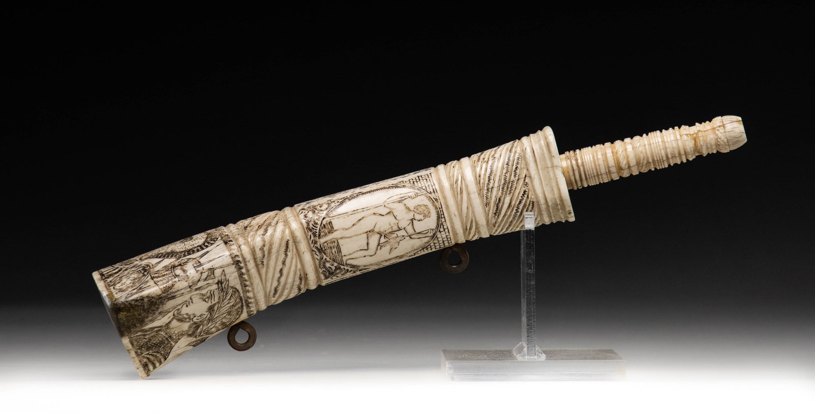 MEDITERRANEAN POWDER FLASK. - 2