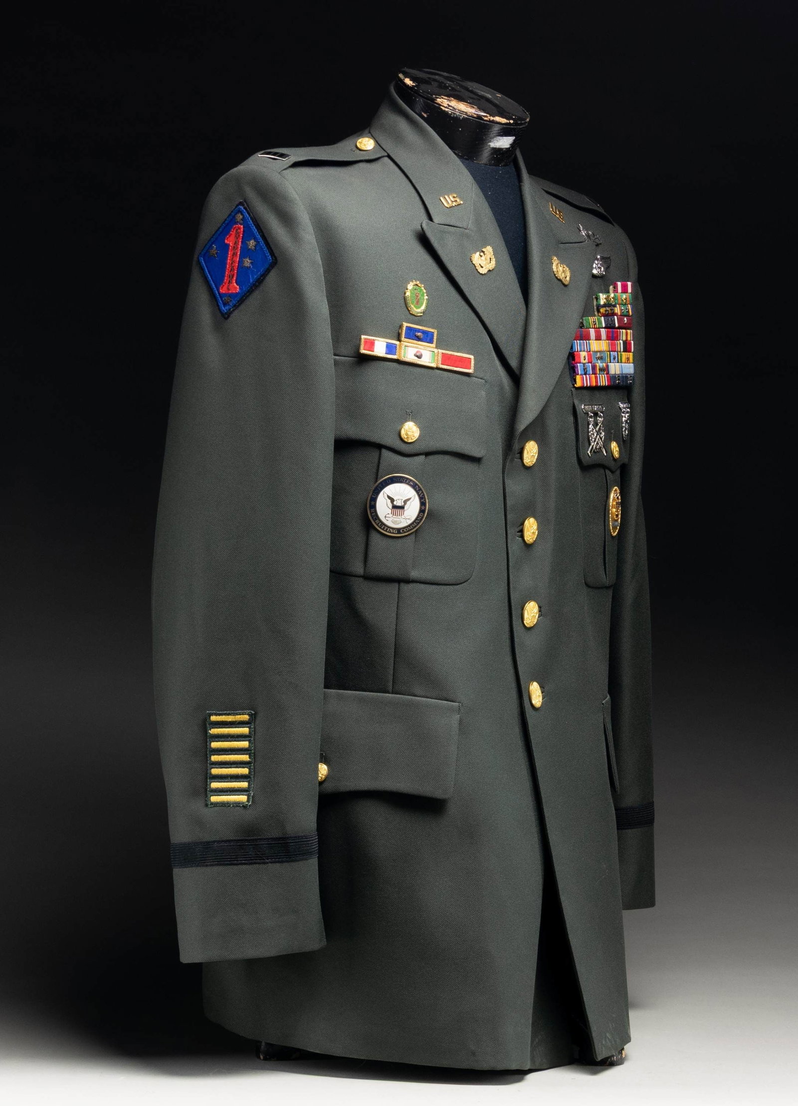 CALIFORNIA ARMY RESERVE UNIFORM OF COMMAND MASTER (1 of 4)