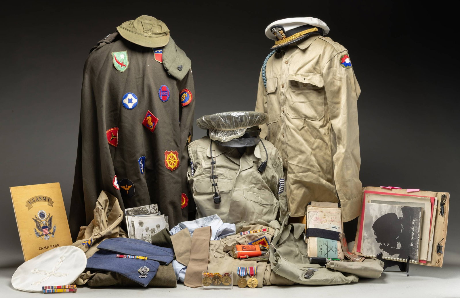 U.S. UNIFORM & INSIGNIA GROUPING FROM MOSTLY WWII. (1 of 1)