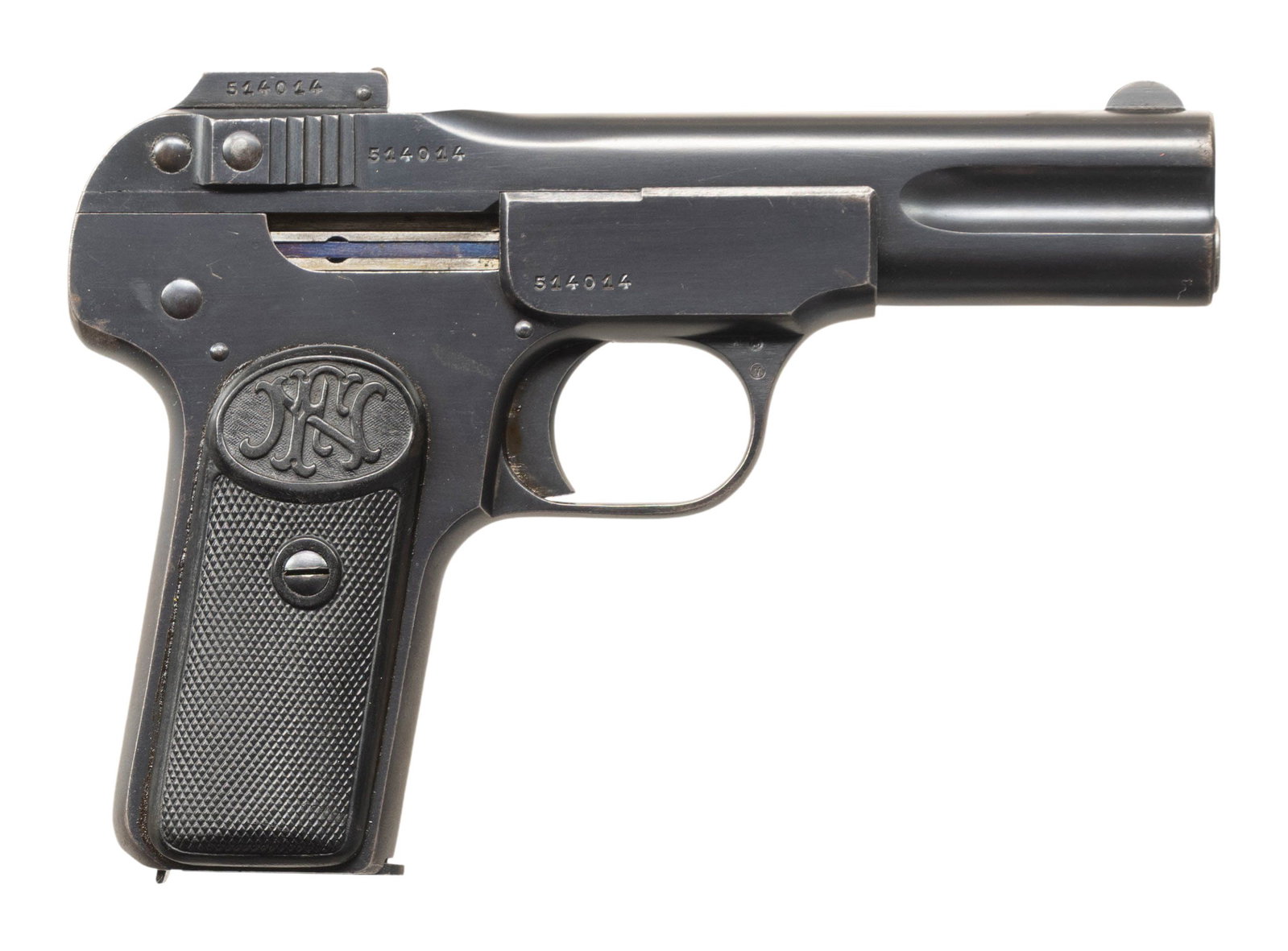 ATTRACTIVE FABRIQUE NATIONALE MODEL 1900: SEMI-AUTOMATIC PISTOL. Cal. 7.65mm. S# 514014. Bbl. 4". Model 1900 semi-automatic pistol mfg. in Belgium by Fabrique Nationale. Left side of the slide is marked with a triad of Belgian commercial proo