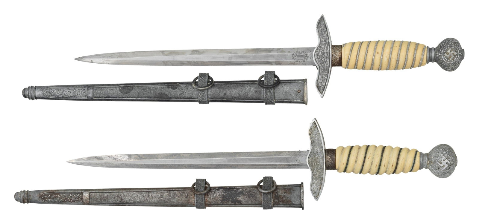 2 SECOND MODEL LUFTEWAFFE DRESS DAGGERS. - 2