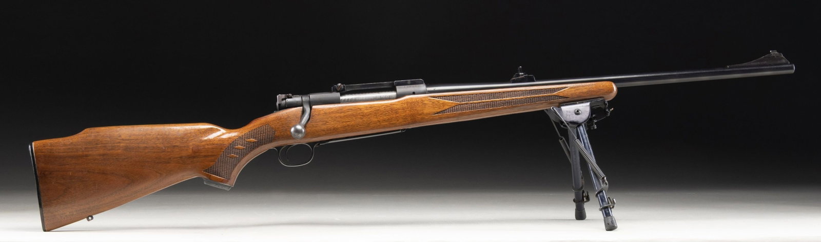 225 WIN., WINCHESTER MODEL 70 BOLT ACTION RIFLE. (1 of 2)