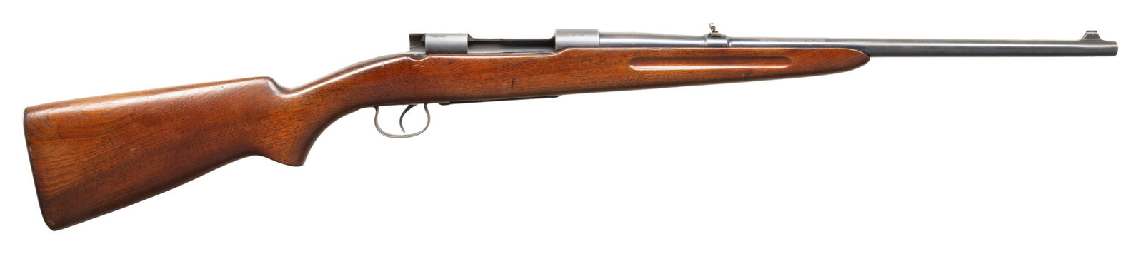 WINCHESTER 54 BOLT ACTION RIFLE.: Cal. 270 WCF. S# 8591. Mfg. 1927. Bbl. 20" pinned brass bead front sight. Flip up adjustable rear sight. Missing bolt. Smooth finger groove pistol grip stock with serrated steel buttplate. CONDITION: 