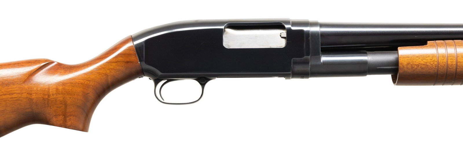 WINCHESTER M12 SLIDE ACTION SHOTGUN.: Cal. 12ga. S# 1954244. Mfg. 1963. Bbl. 28" plain. Steel bead front sight. Mod. Choke. Walnut stock set with Winchester checkered plastic buttplate. CONDITION: overall very fine. 98% orig bbl and rec f