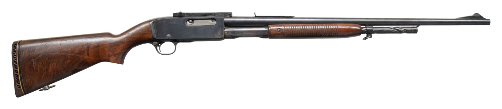 REMINGTON 141 GAMEMASTER SLIDE ACTION RIFLE. (1 of 4)