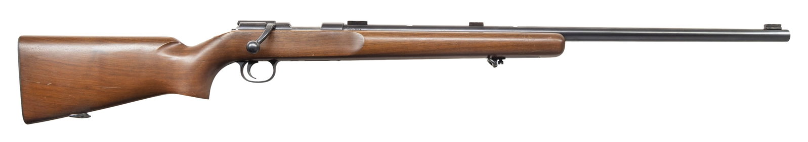 REMINGTON 37 RANGEMASTER SINGLE SHOT BOLT ACTION: RIFLE. Cal. 22 LR. S#09164. Bbl. 28" with 3 scope blocks. Rec mounted sight rail. Smooth pistol grip walnut stock with checkered steel buttplate. CONDITION: overall good. 80% orig blue with some areas