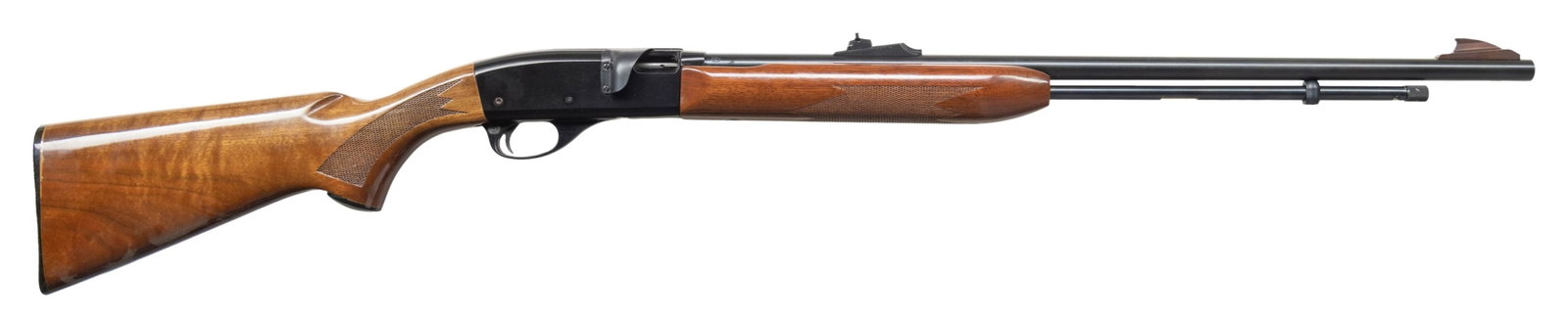 REMINGTON 552 SPEEDMASTER SEMI-AUTO RIFLE. (1 of 4)