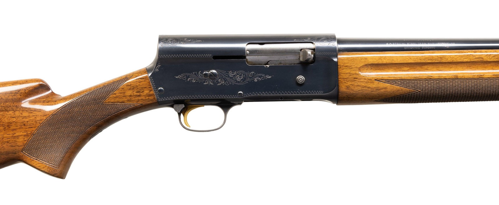 BELGIAN BROWNING A5 LIGHT TWELVE SEMI AUTO SHOTGUN: . Cal. 12ga 2 3/4" IM choke. S# 71G89926. Mfg 1971. Bbl. 26" matted with steel bead ramp front sight and marked "Browning Arms Company Morgan Utah & Montreal PQ" & "Made in Belgium". Standard factory 