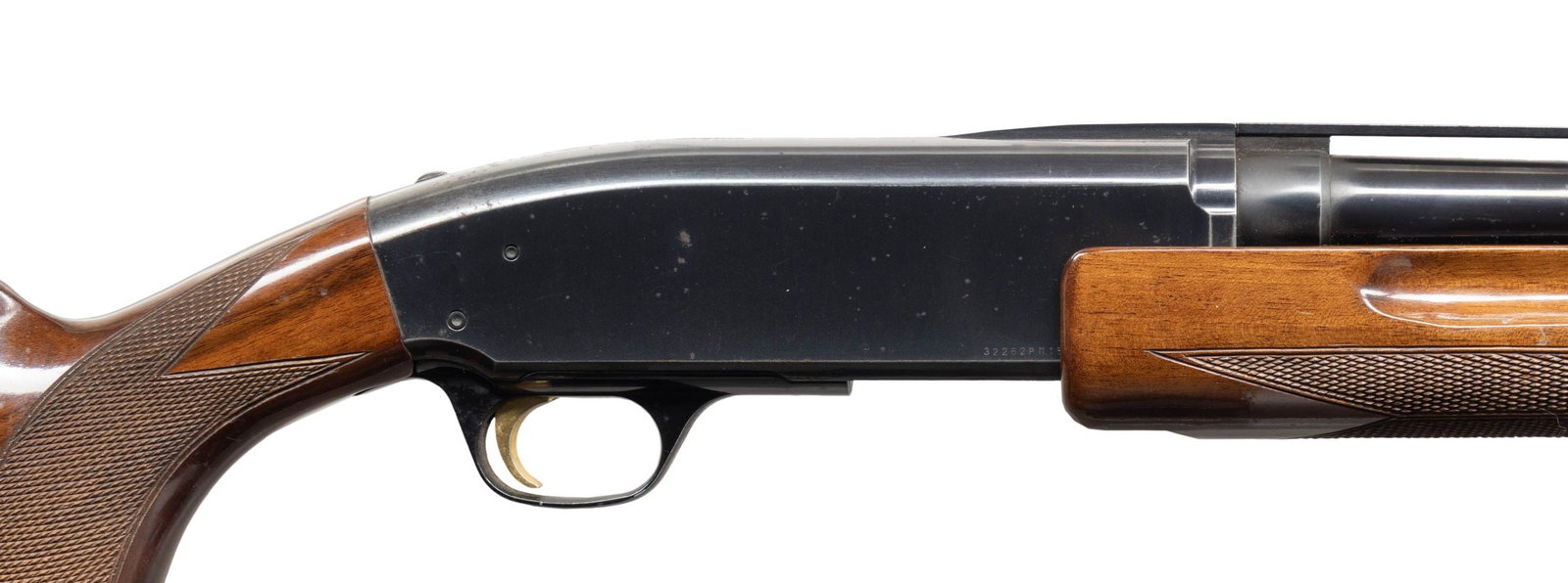BROWNING BPS SLIDE ACTION SHOTGUN & BUCK SPL BBL.: Cal. 12ga 2 3/4" & 3". Full. S# 322662PM152. Mfg 1980. Bbl. 32" VR "Made in Japan" with steel bead front sight. Checkered pistol grip stock set with vent rubber recoil pad and sling stud. UNATTACHED A