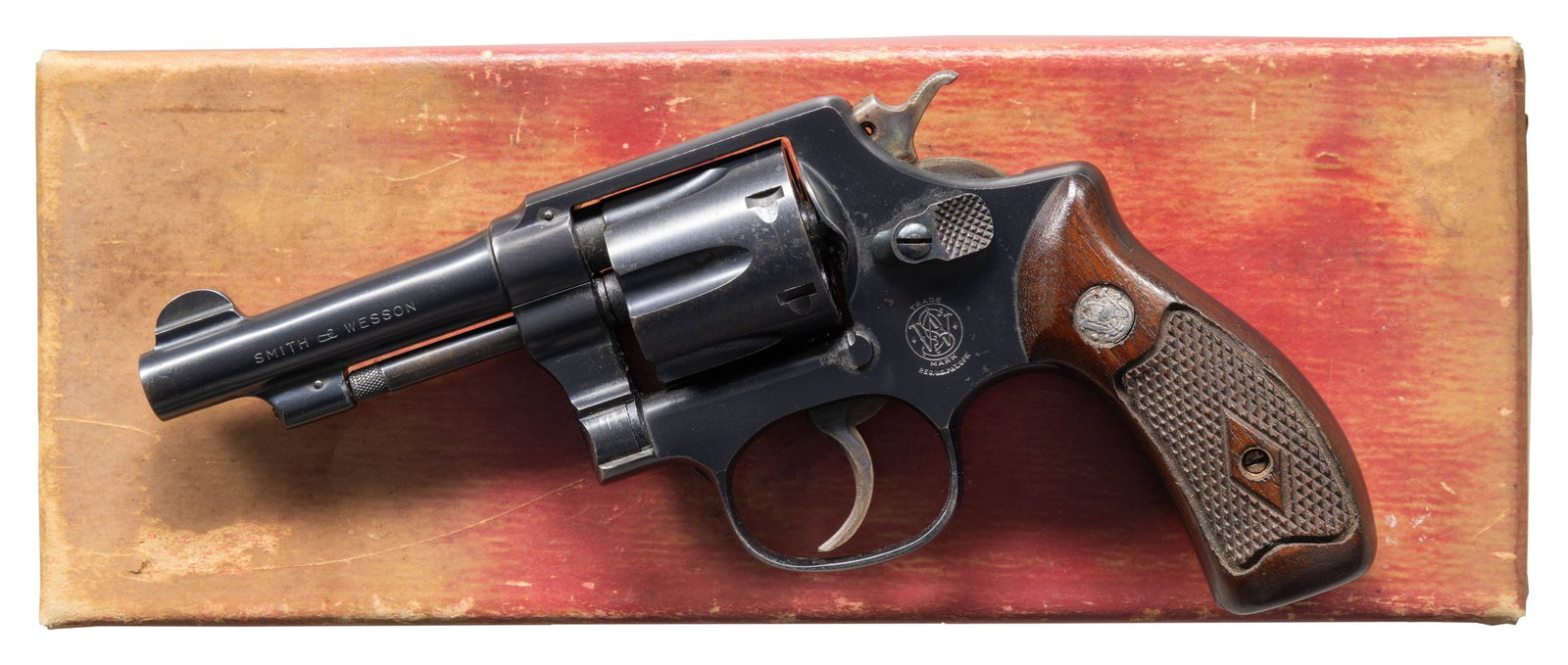 SMITH & WESSON 32 HE DA REVOLVER. (1 of 2)