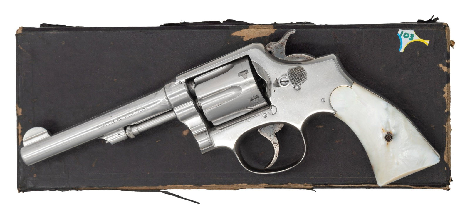 SMITH & WESSON M&P 4TH CHANGE DA REVOLVER. (1 of 2)