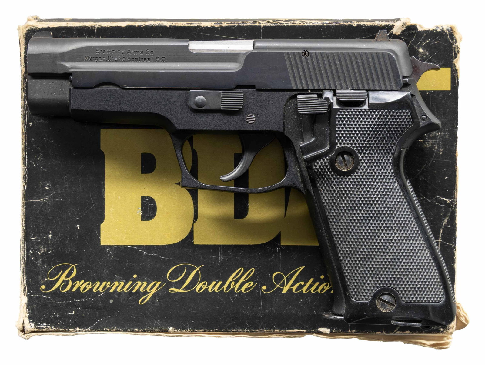 WEST GERMAN BROWNING BDA SEMI-AUTOMATIC PISTOL: WITH FACTORY BOX. Cal. 9mm Luger. S# 345RT1858. Bbl. 4 1/4". BDA (Browning Double Action / SIG P220) semi-automatic pistol mfg. in West Germany by Sig Sauer and imported/retailed by Browning Arms Comp