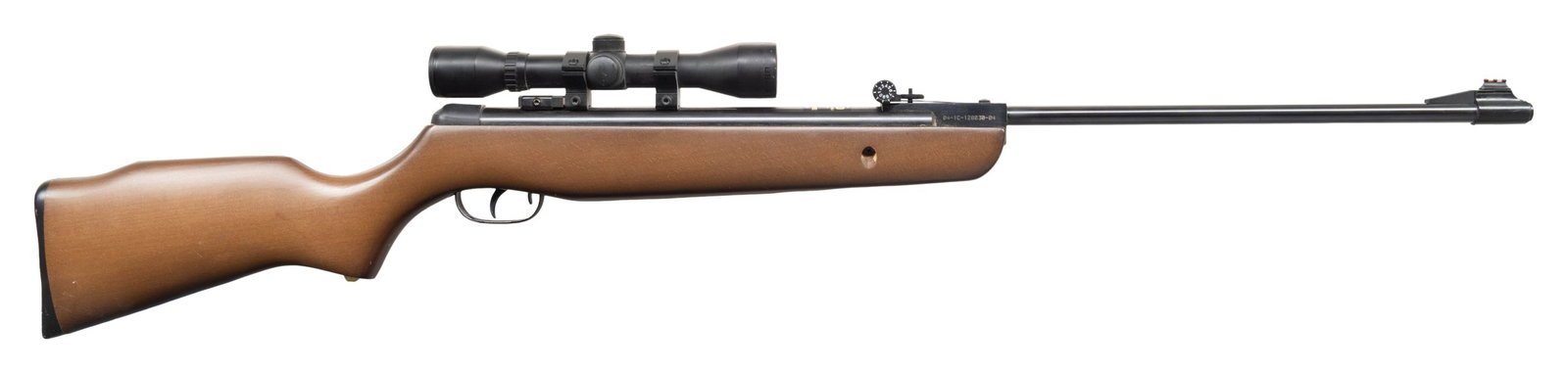 GAMO HUNTER 220 BARREL BREAK AIR RIFLE.: Cal. .177. NSN. Bbl. 18". Fiber optic sights. BSA 22 Special 4x32 scope. Hardwood stock. CONDITION: Very good metal finish. Good wood finish with handling marks. Very good rifling. (02-26585/MD).