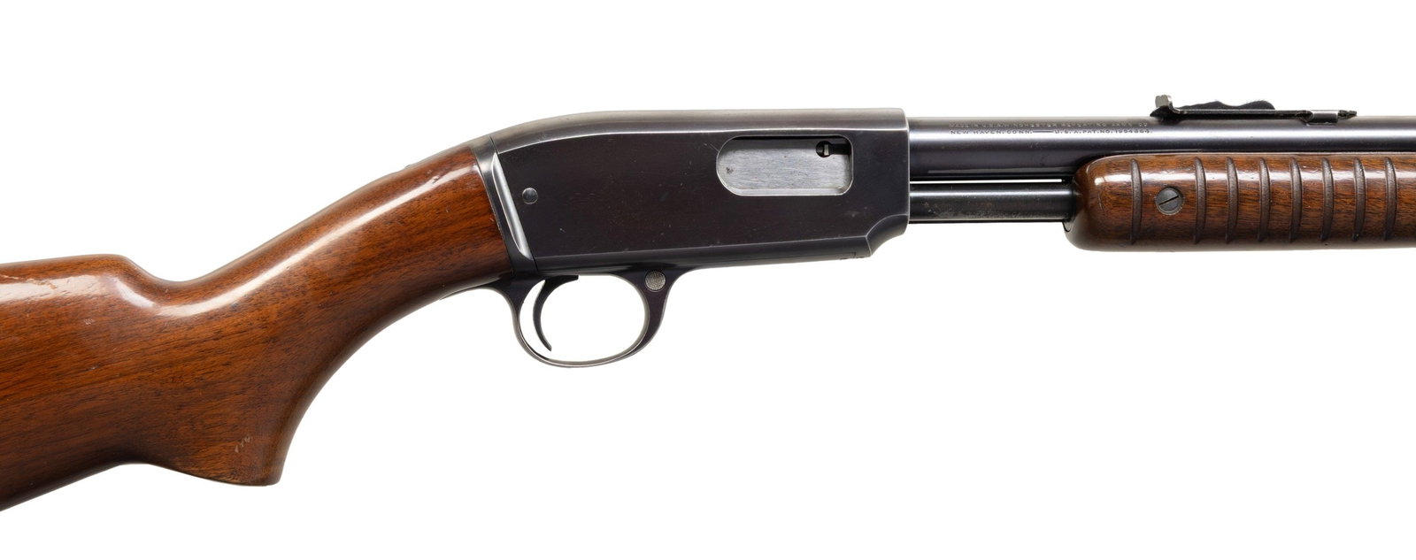PRE-WAR WINCHESTER MODEL 61 SLIDE ACTION RIFLE. (1 of 4)