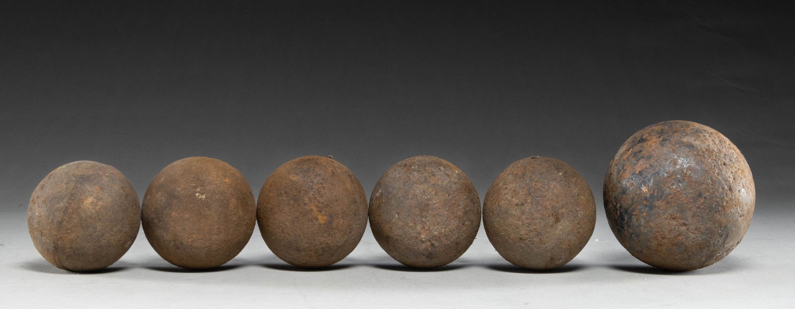 6 CIVIL WAR ERA CANNONBALLS. (1 of 1)