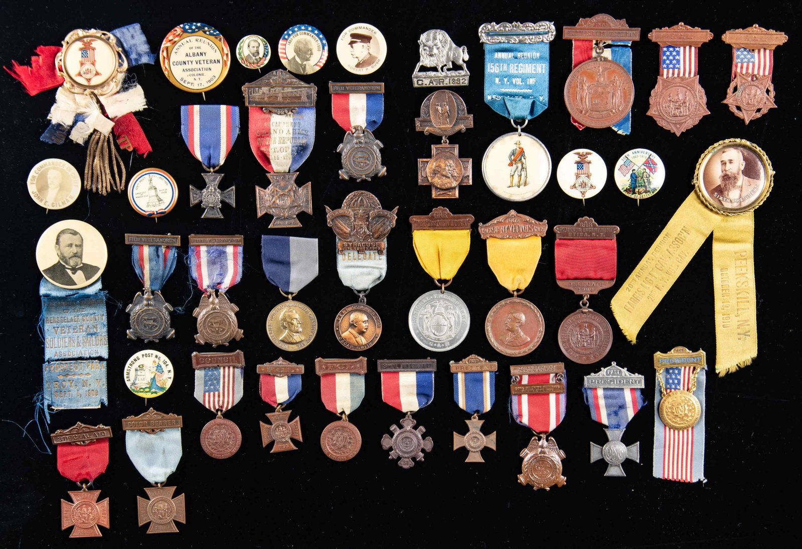 GROUP OF 38 NEW YORK GAR & RELATED BADGES. (1 of 2)