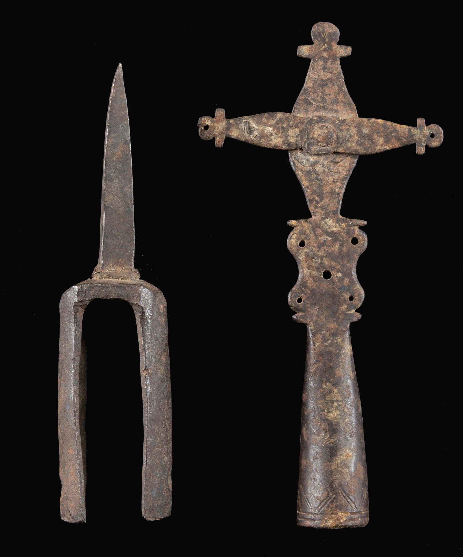 TWO SPANISH COLONIAL FORGED POLE TOPS. (1 of 2)