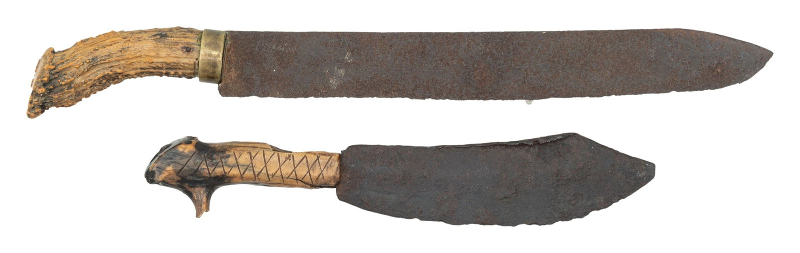 TWO LARGE STAG GRIPPED PRIMITIVE AMERICAN KNIVES. (1 of 2)