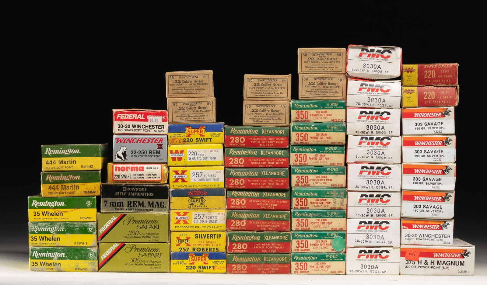 RIFLE VARIOUS HUNTING AMMO. (1 of 1)