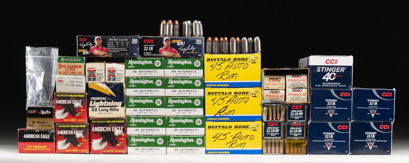 LOT OF ASSORTED COMMERCIAL AMMUNITION. (1 of 1)