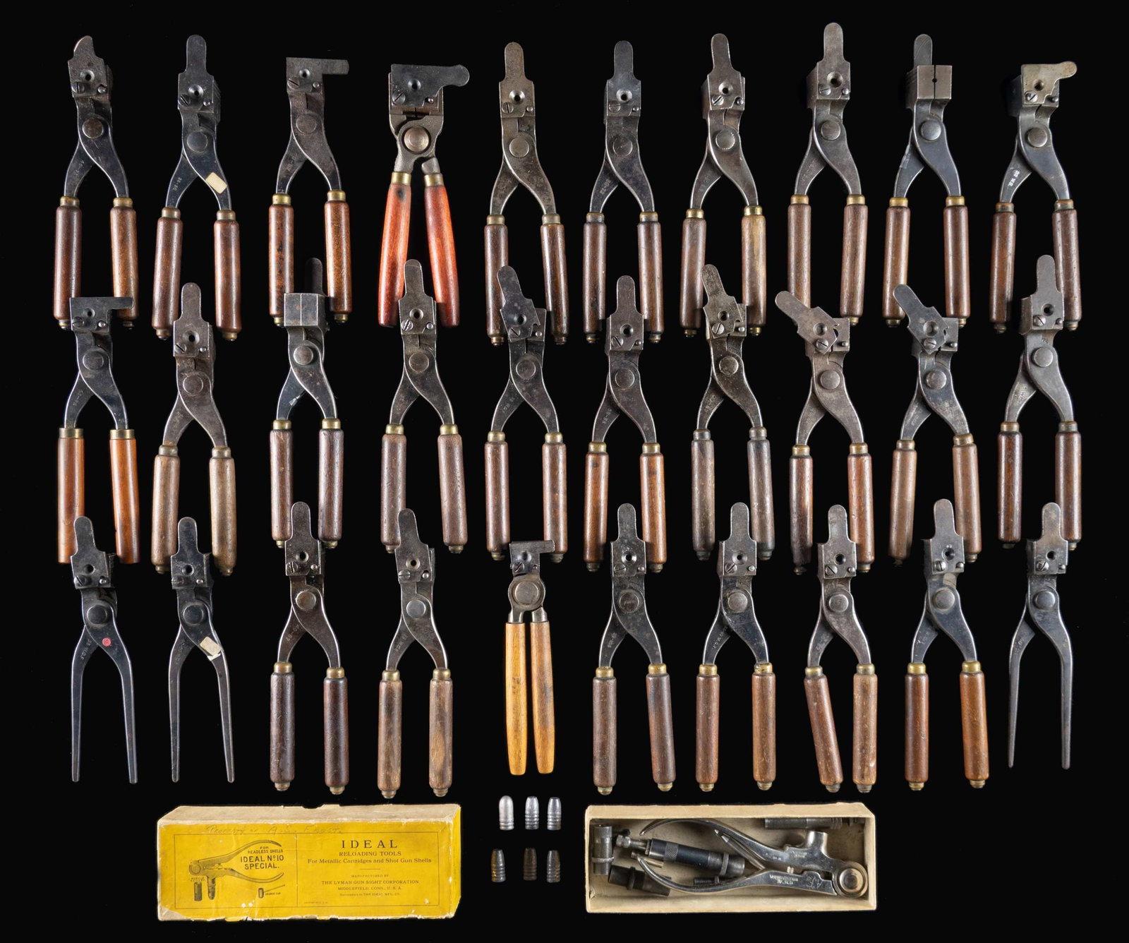 27 WINCHESTER BULLET MOLDS & OTHER TOOLS. (1 of 1)