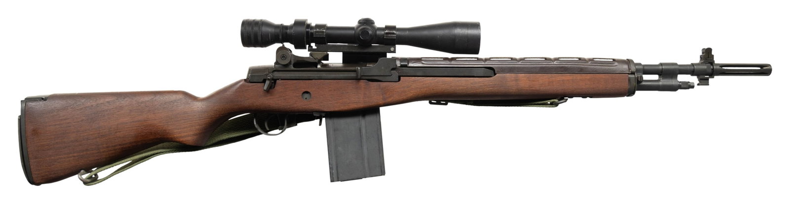 VERY RARE TRANSFERABLE H&R R14 "GUERILLA GUN": MACHINE GUN. Cal. 7.62. S# X95. Bbl. 18" with flash hider. Standard M14 style sights. Rifle is also equipped with a Redfield ARTel 3-9x power scope. Scope has fine crosshair reticle with good optics t