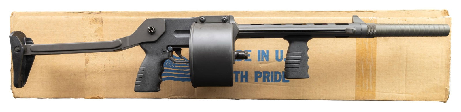 DESIRABLE SENTINEL ARMS STRIKER-12 SEMI-AUTOMATIC: REVOLVING SHOTGUN WITH MATCHING FACTORY BOX. Cal. 12 GA. S# 007133. Bbl. 18". A licensed copy of the South African Armsel Striker, the Sentinel Arms Striker-12 is of a notably higher quality than its