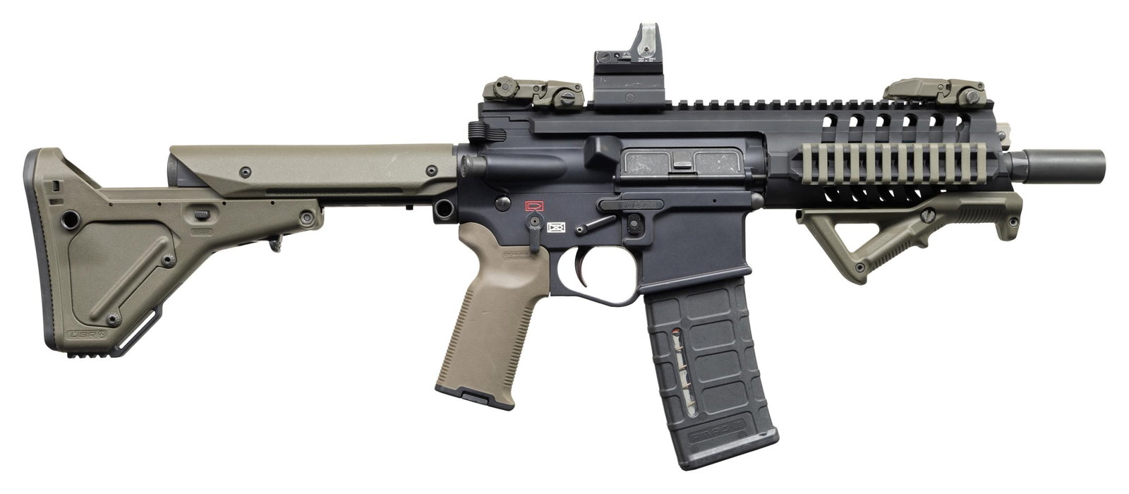 PARTIOT ORDNANCE FACTORY SHORT BARRELED MODEL: P-415 CARBINE WITH TRIJICON SIGHT. Cal. 5.56. S# 11AB00076. Bbl. 7", Threaded muzzle w/ unidentified flash hider. Adjustable gas piston system. 6" regulated rail system w/ picatinny rails around the c