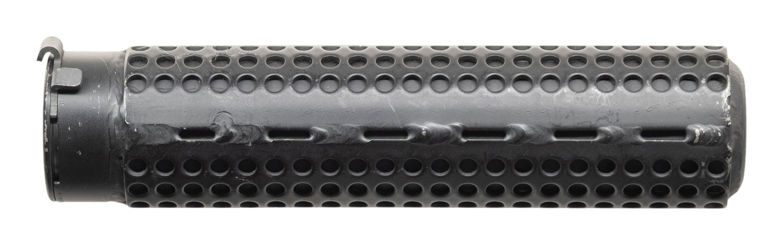 KNIGHT'S ARMAMENT M4QD SUPPRESSOR.: Cal. 5.56. S# 90721. 6 1/2" overall length. Vero Beach made KAC M4QD suppressor. Built for 5.56 rifles with a quick detach mounting system. Matte black finish. CONDITION: metal retains 97% black ename