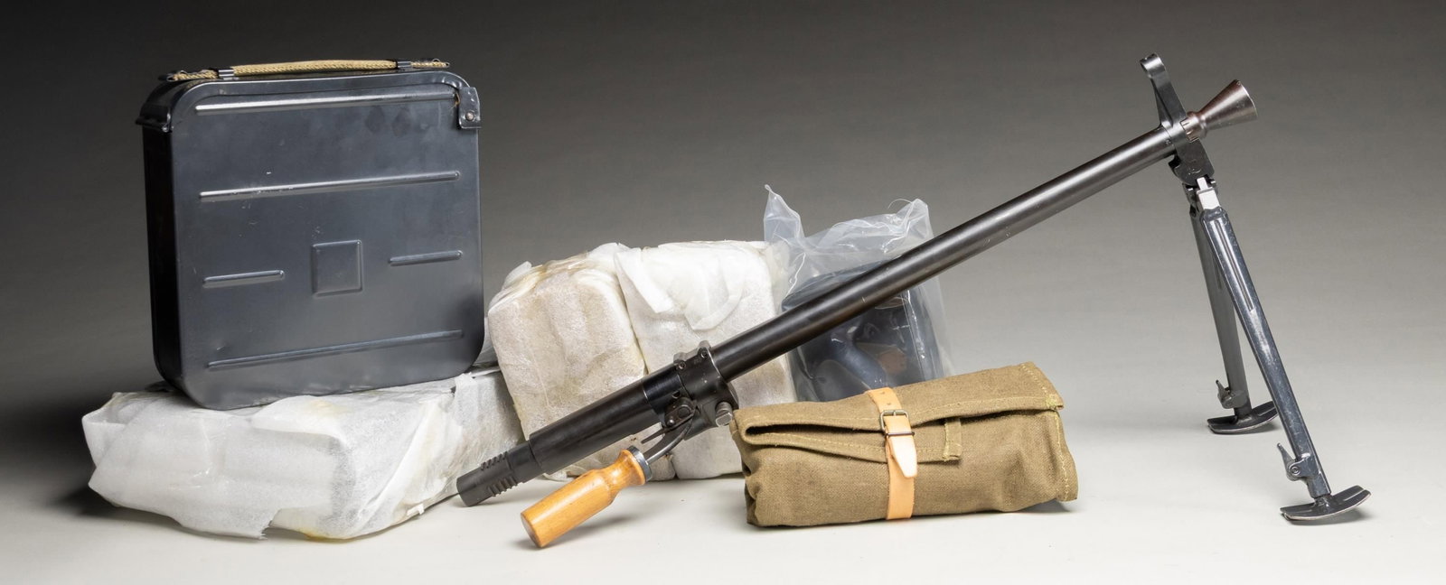 LOT OF CZECH UK VZ-59 PARTS.: This lot consists of the following UK VZ-59 MG Parts: 1) Heavy bbl. assembly. with carry handle & bipod 2) Tool Roll. 3) Two large ammo cans with about 200 metal links each. 4) Three small ammo cans. 