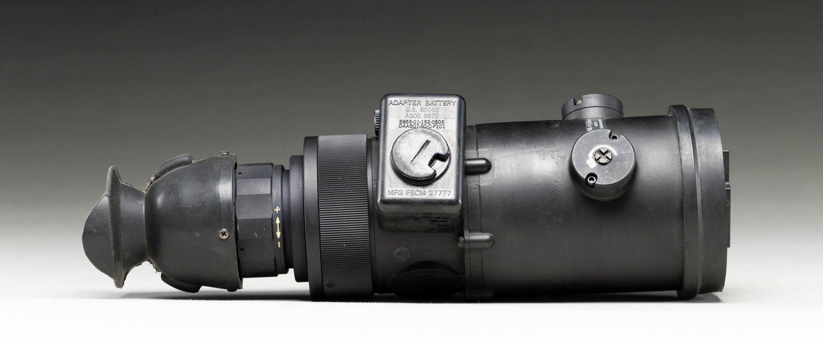 AN/PVS4 NIGHT VISION SCOPE. - 2