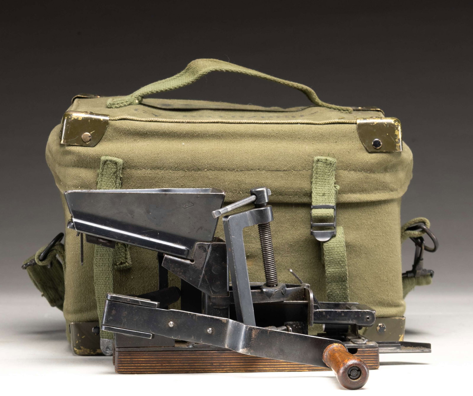 COMBLOC PKM MACHINE GUN BELT LOADER WITH CANVAS (1 of 2)