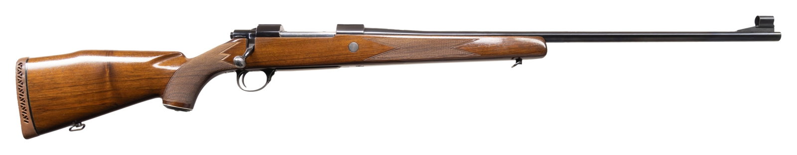 270 WIN., SAKO FINNBEAR L61R BOLT ACTION RIFLE.: Cal. 270 Win. S# 27762. Mfg. approx. 1967. Bbl. 24" w/ hooded blade front sight. Push feed action w/ matching numbered bolt, hinged floorplate & grooved receiver. Checkered Monte Carlo walnut stock w/