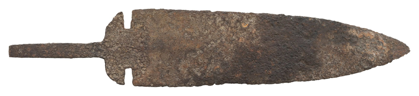 LARGE EXCAVATED NATIVE AMERICAN DAG KNIFE. (1 of 2)