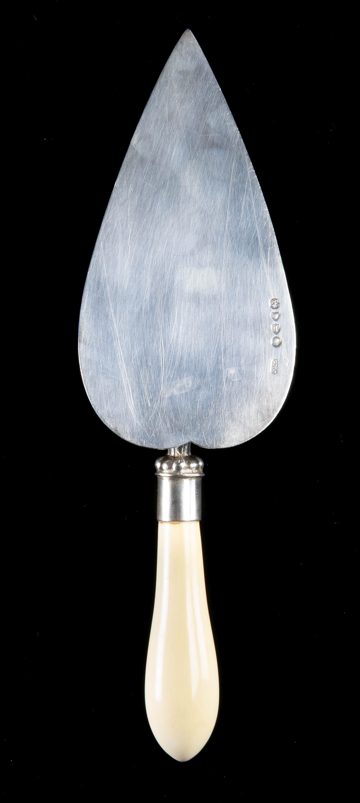 SOLID SILVER PRESENTATION TROWEL.