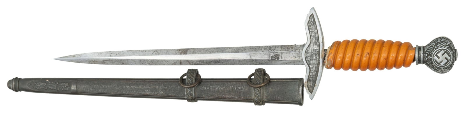 WWII GERMAN 2ND MODEL LUFTWAFFE DAGGER. - 2