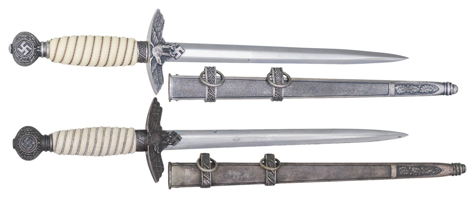 2 WWII & WWII STYLE LUFTWAFFE DAGGERS. (1 of 2)