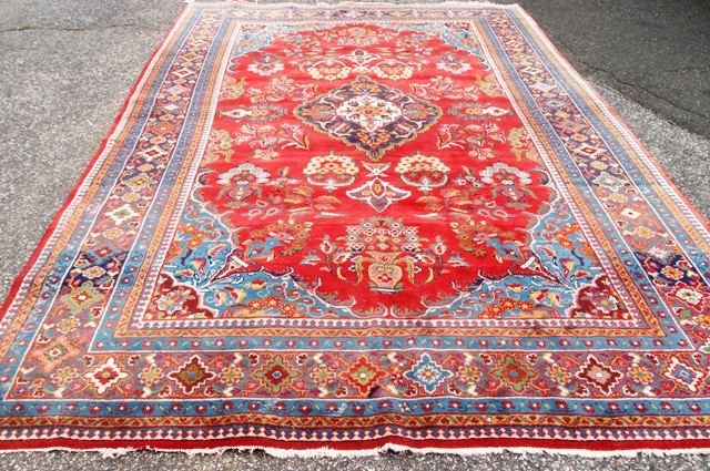 Tabriz rug (1 of 2)