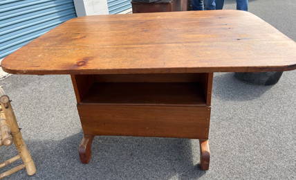 Early Hutch Table