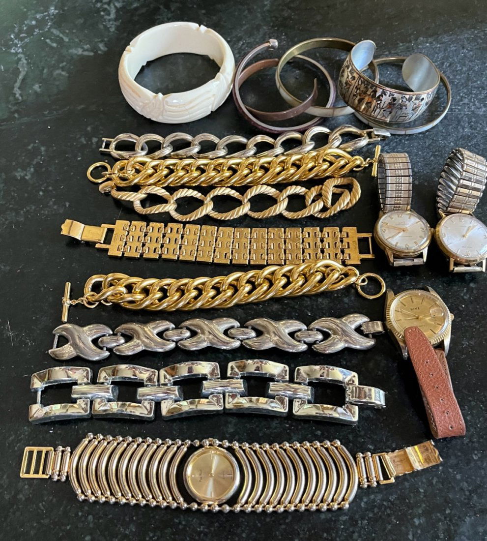 Lot costume Jewerly (1 of 6)