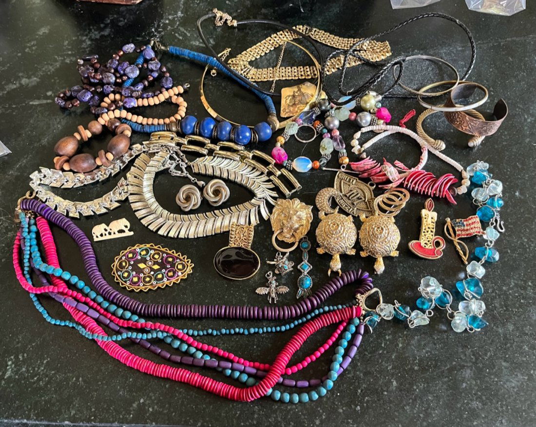 Lot costume Jewerly (1 of 5)