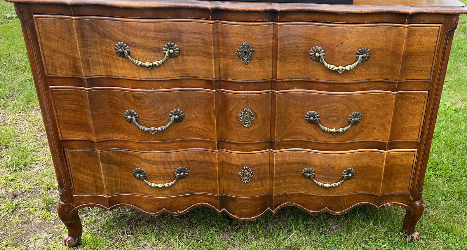 John Widdicomb French Stye Custom Dresser (1 of 3)