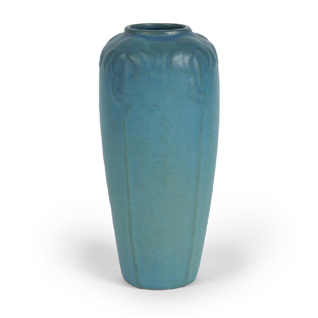 Van Briggle Pottery & Tile Floral vase (1 of 2)