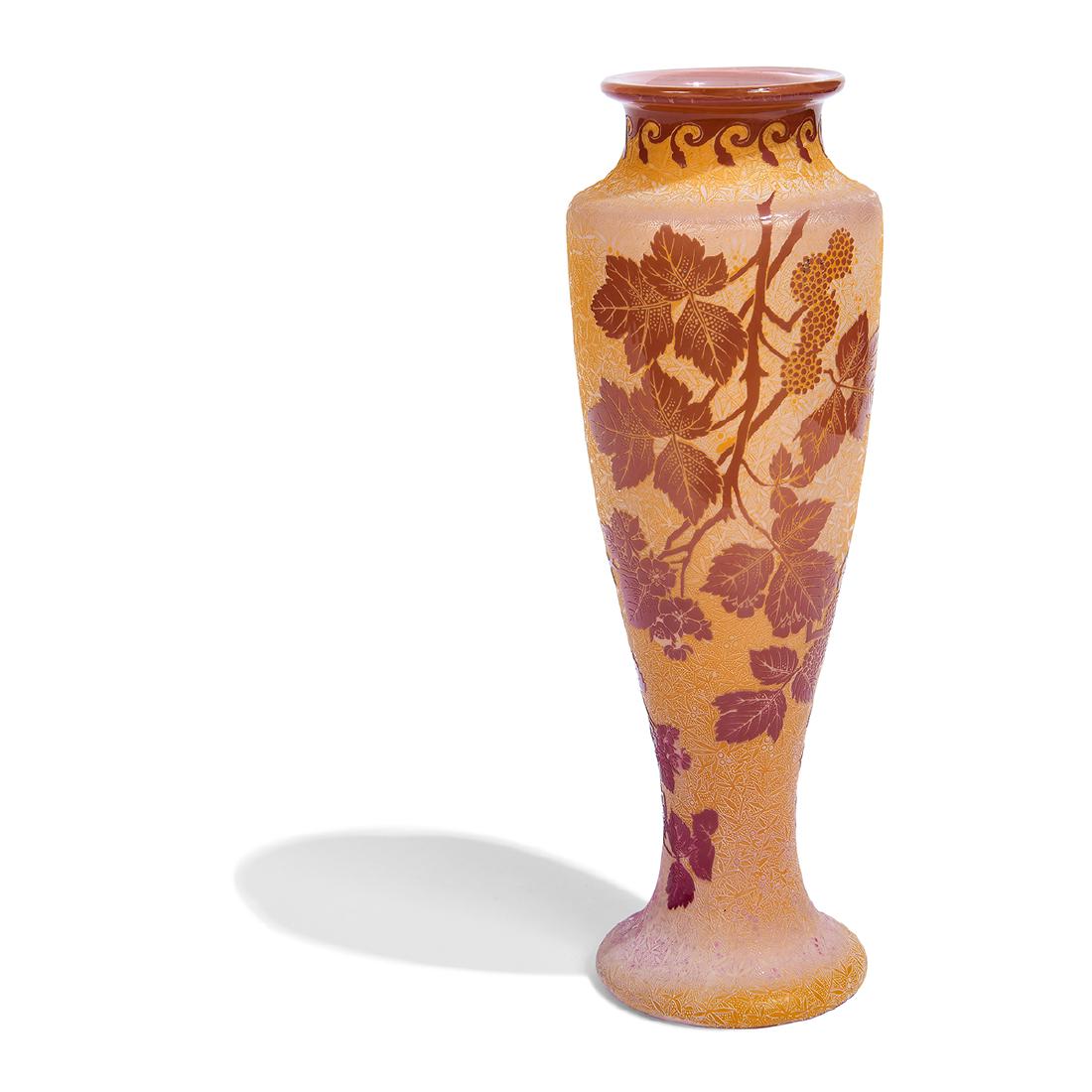St. Louis, Raspberry Cameo Glass Vase (1 of 2)
