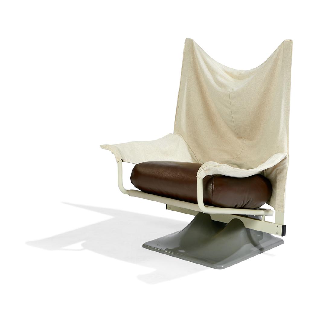 Paolo Deganello for Cassina AEO chair (1 of 2)